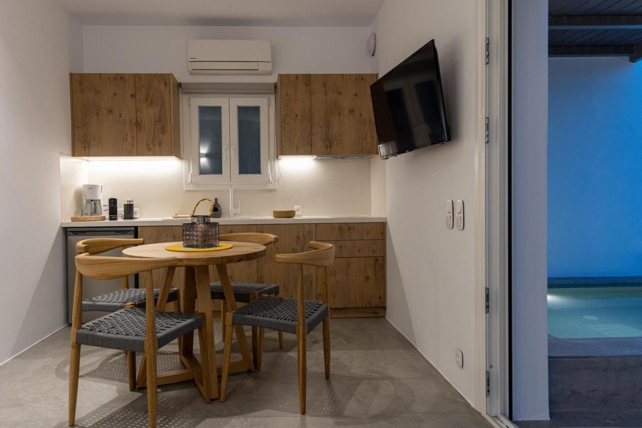 White Holidays Project Tinos Luaran gambar