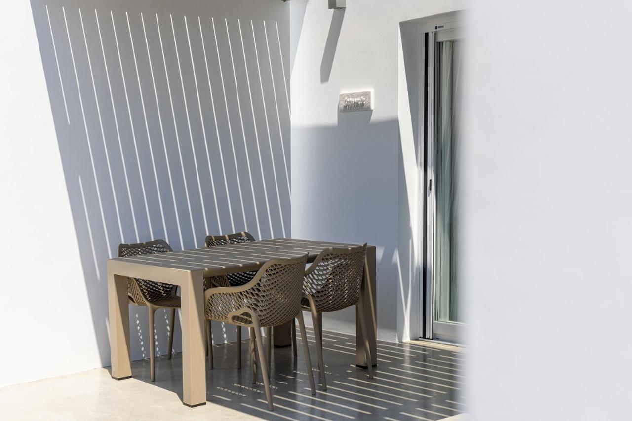 White Holidays Project Tinos Luaran gambar