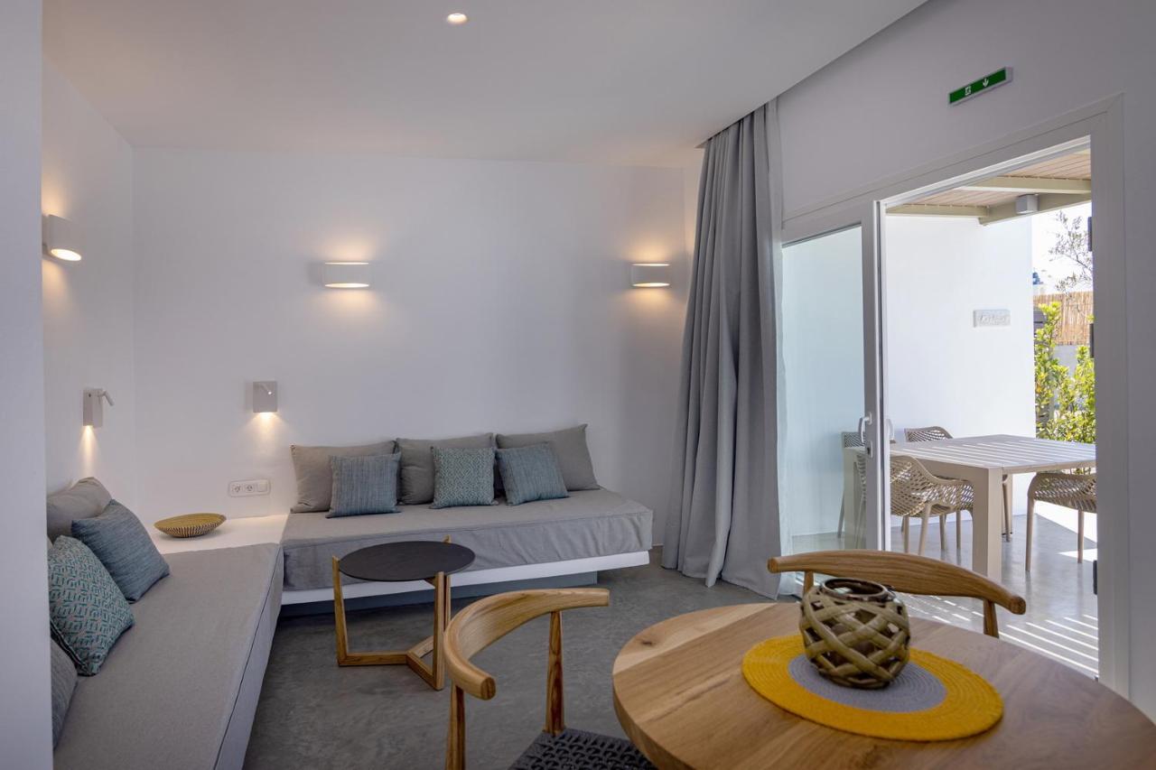 White Holidays Project Tinos Luaran gambar
